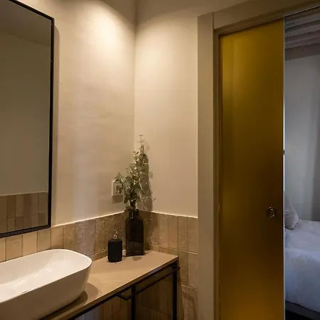 Апартаменты Home4u, Plaza Nueva 2 Гранада
